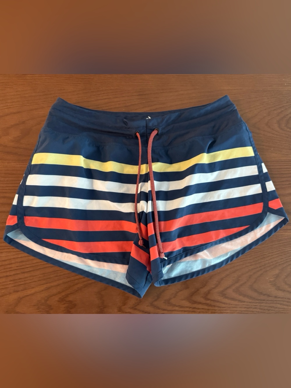 Rabbit surf n' turf running shorts women small navy strip